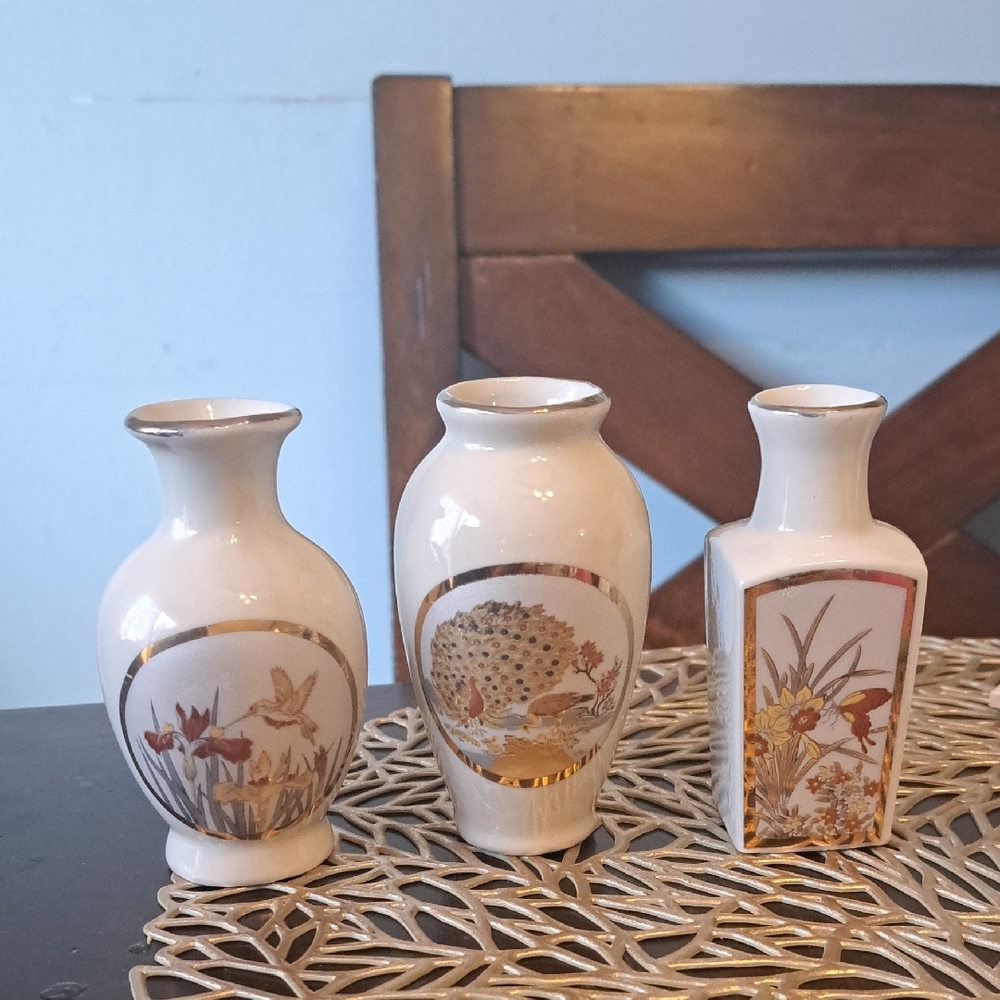 Vintage Occupied Japan White and Gold Porcelain Decorative Vases - Set of 3